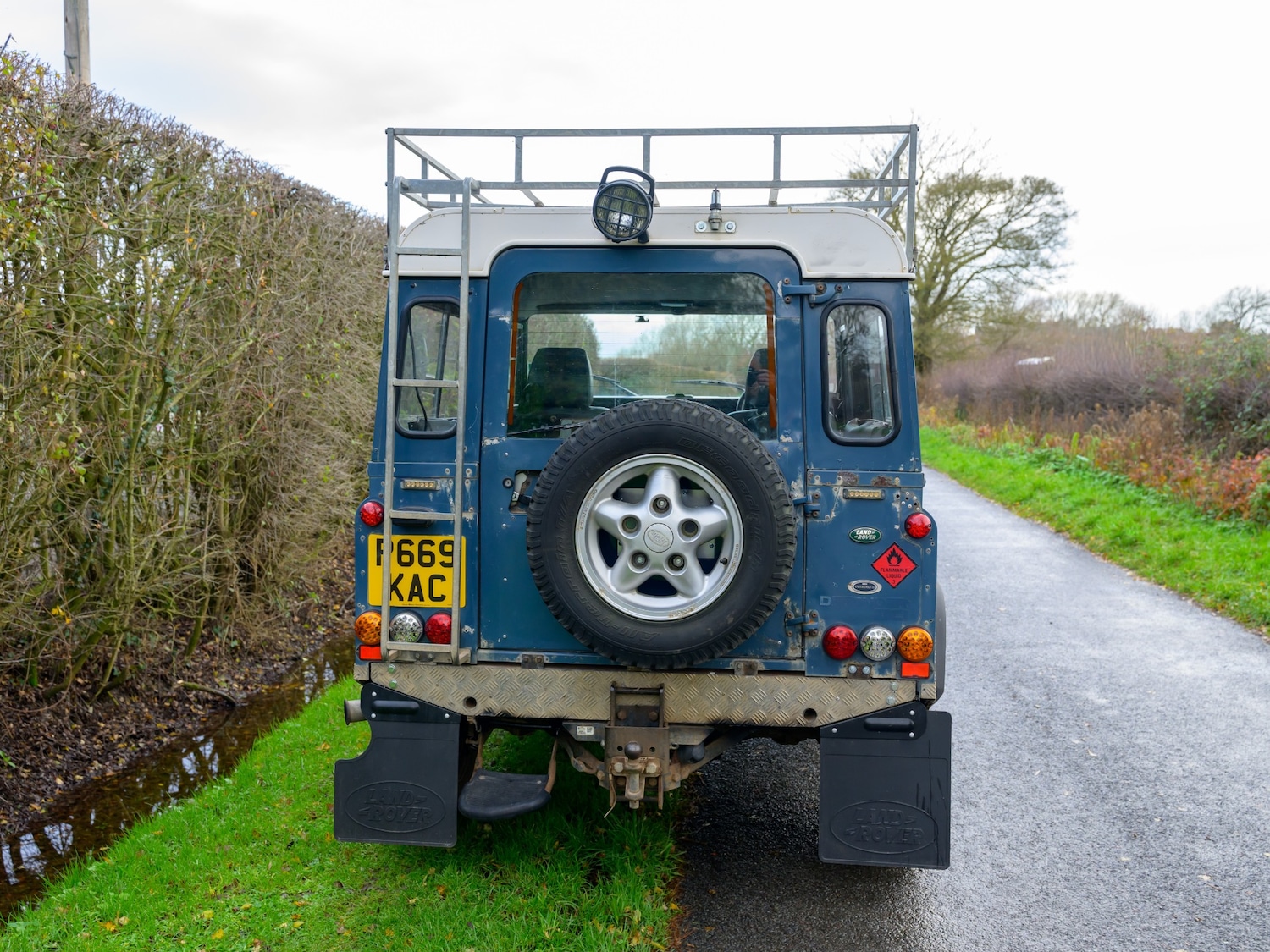 Used Land Rover Defender 90 1996 for sale - 76904448: Photo 5