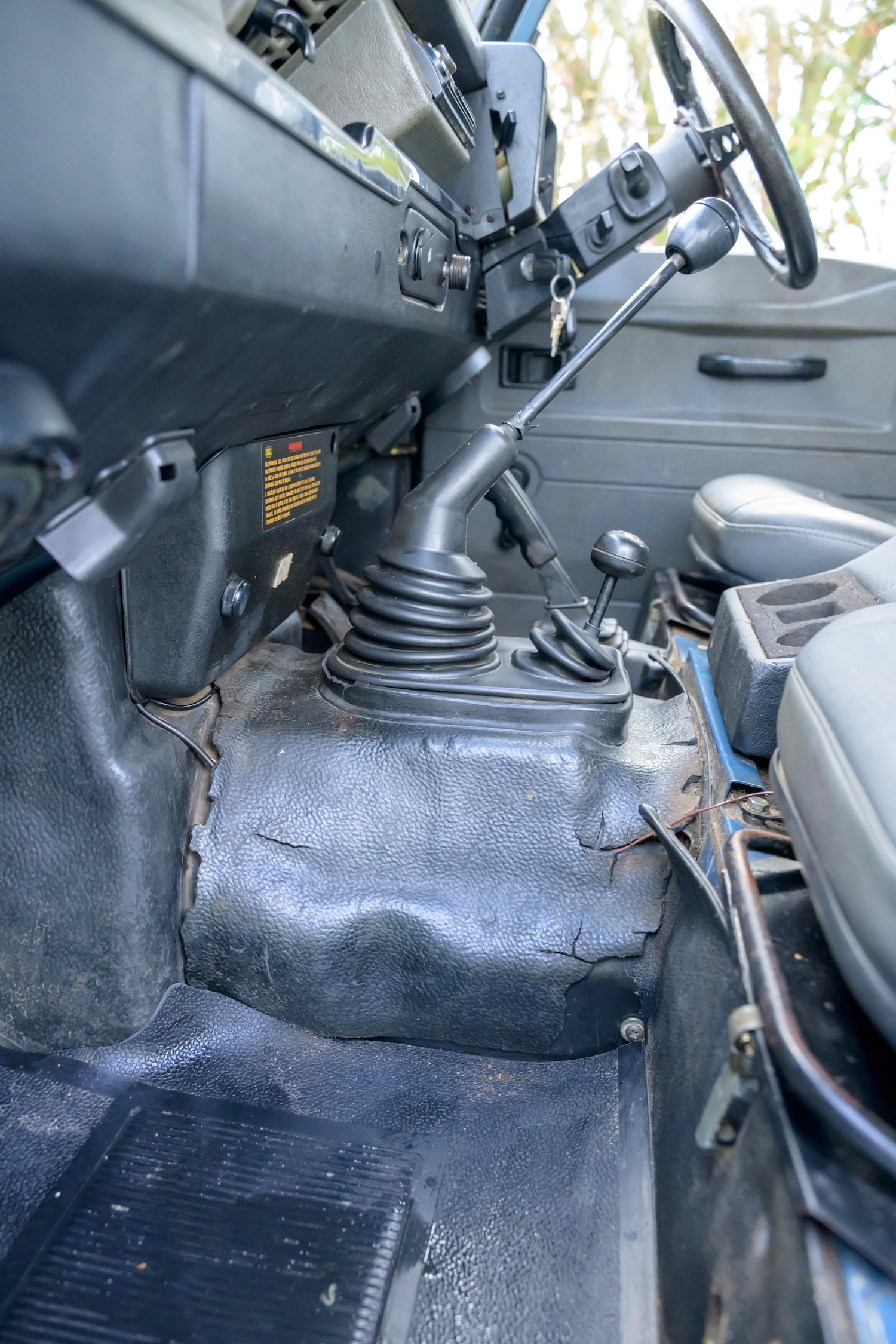 Used Land Rover Defender 90 1996 for sale - 76904448: Photo 9