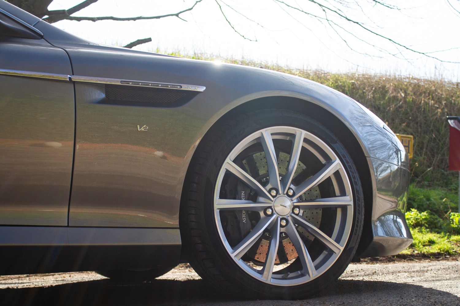 Used Aston Martin DB9 2016 for sale - 77985137: Photo 12