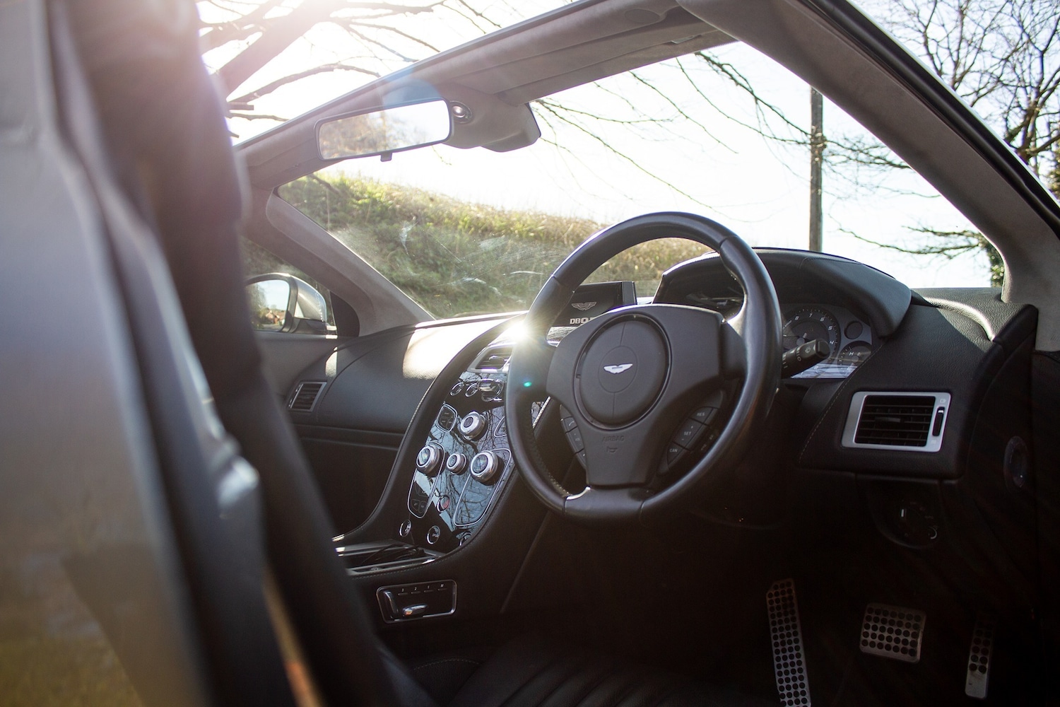 Used Aston Martin DB9 2016 for sale - 77985137: Photo 17