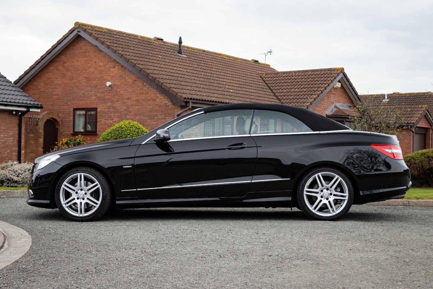 Used Mercedes-Benz E Class 2011 for sale - 78121235: Photo 12