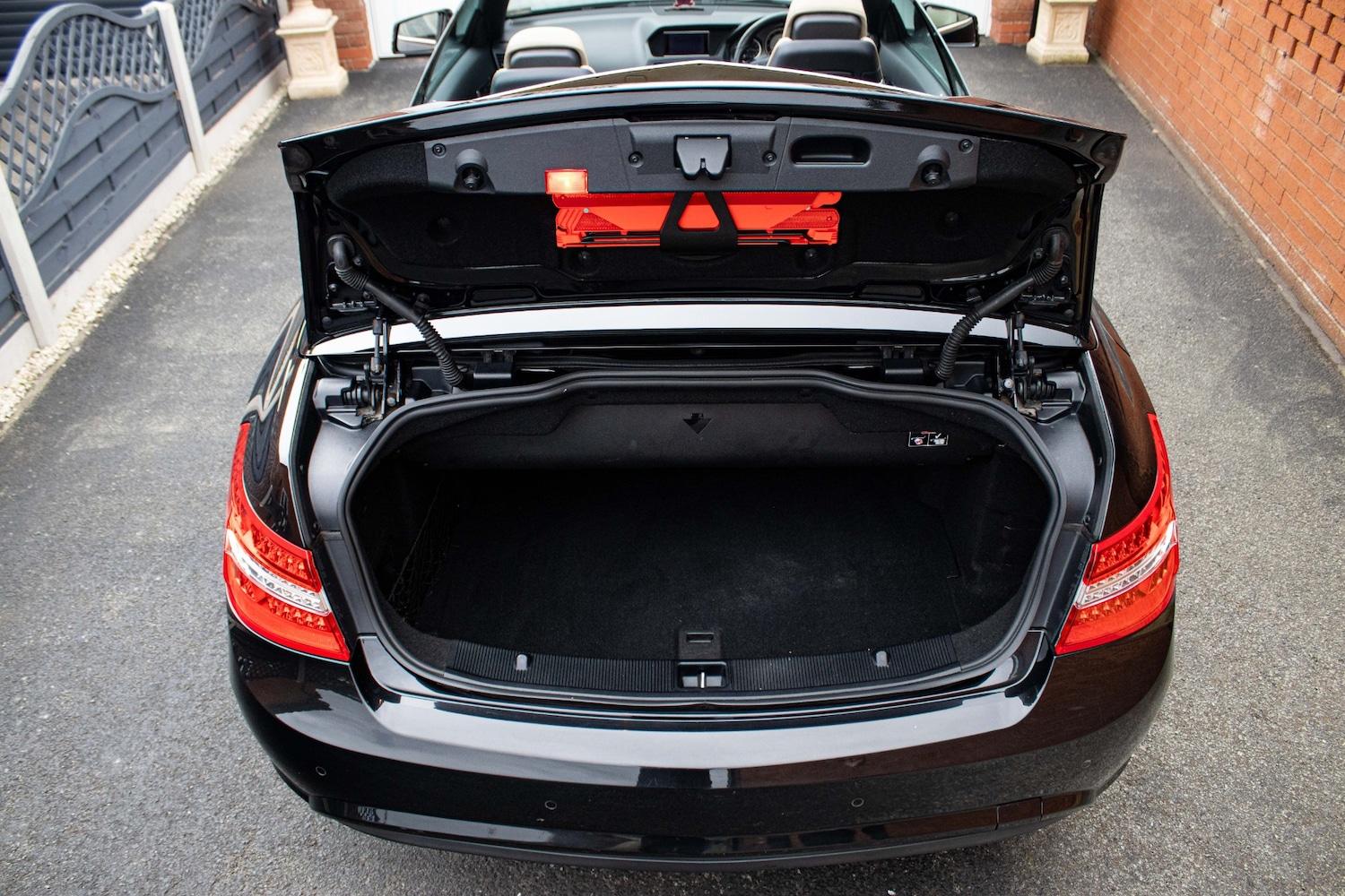 Used Mercedes-Benz E Class 2011 for sale - 78121235: Photo 15