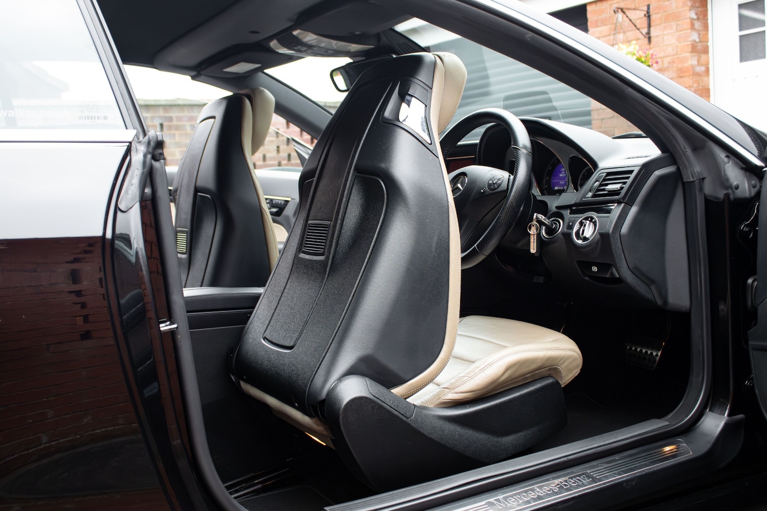 Used Mercedes-Benz E Class 2011 for sale - 78121235: Photo 18