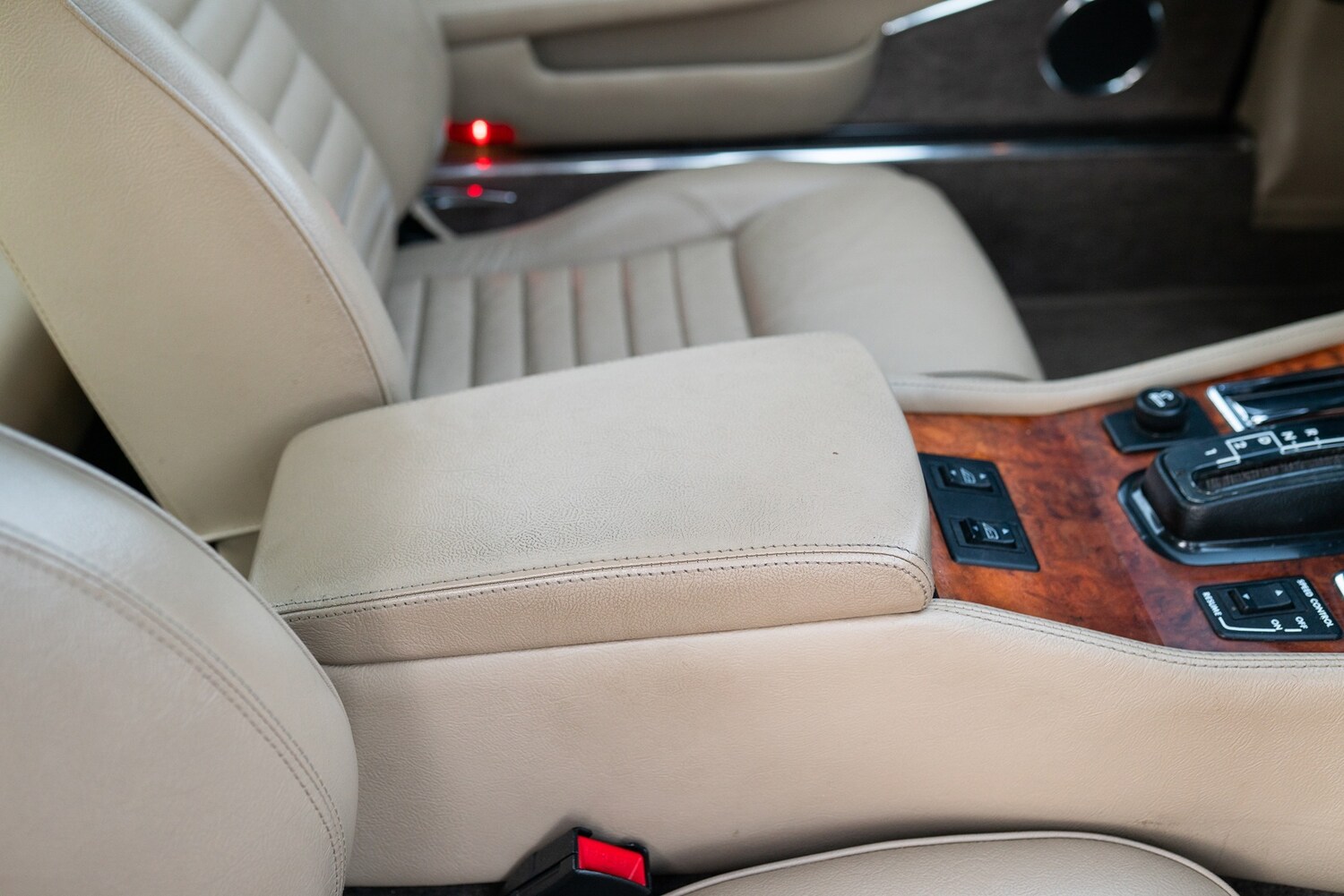 Used Jaguar XJS 1988 for sale - 78012327: Photo 22