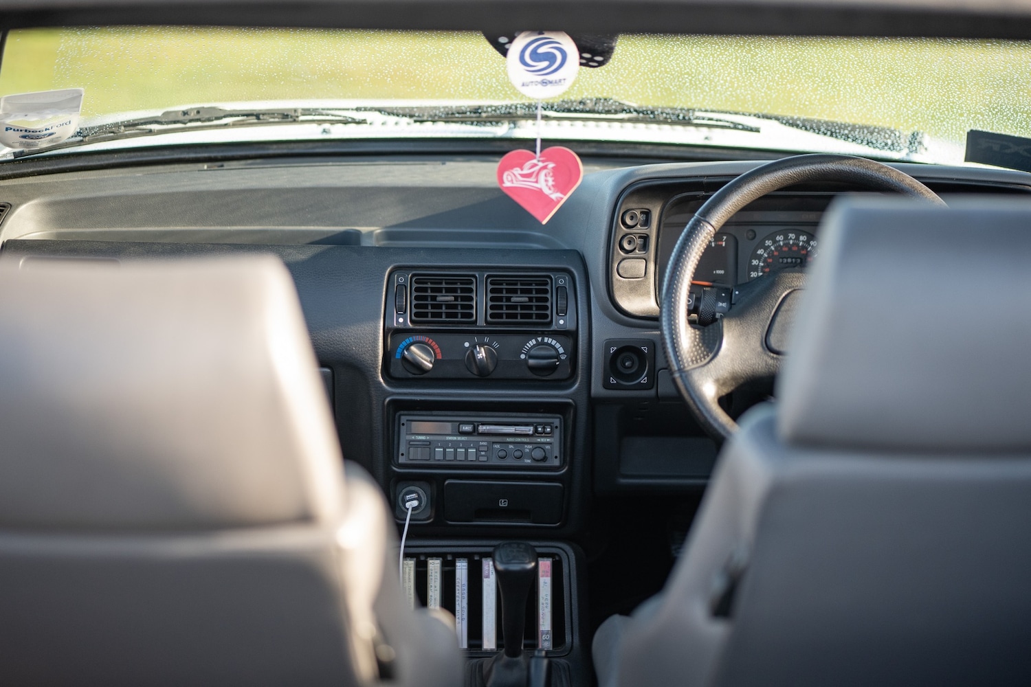 Used Ford Escort 1989 for sale - 76919729: Photo 14