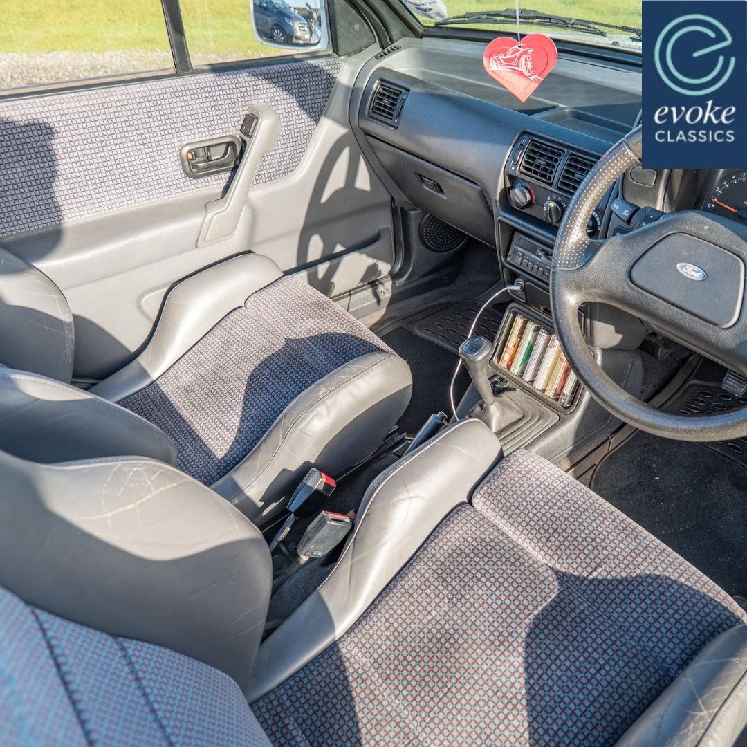 Used Ford Escort 1989 for sale - 76919729: Photo 3