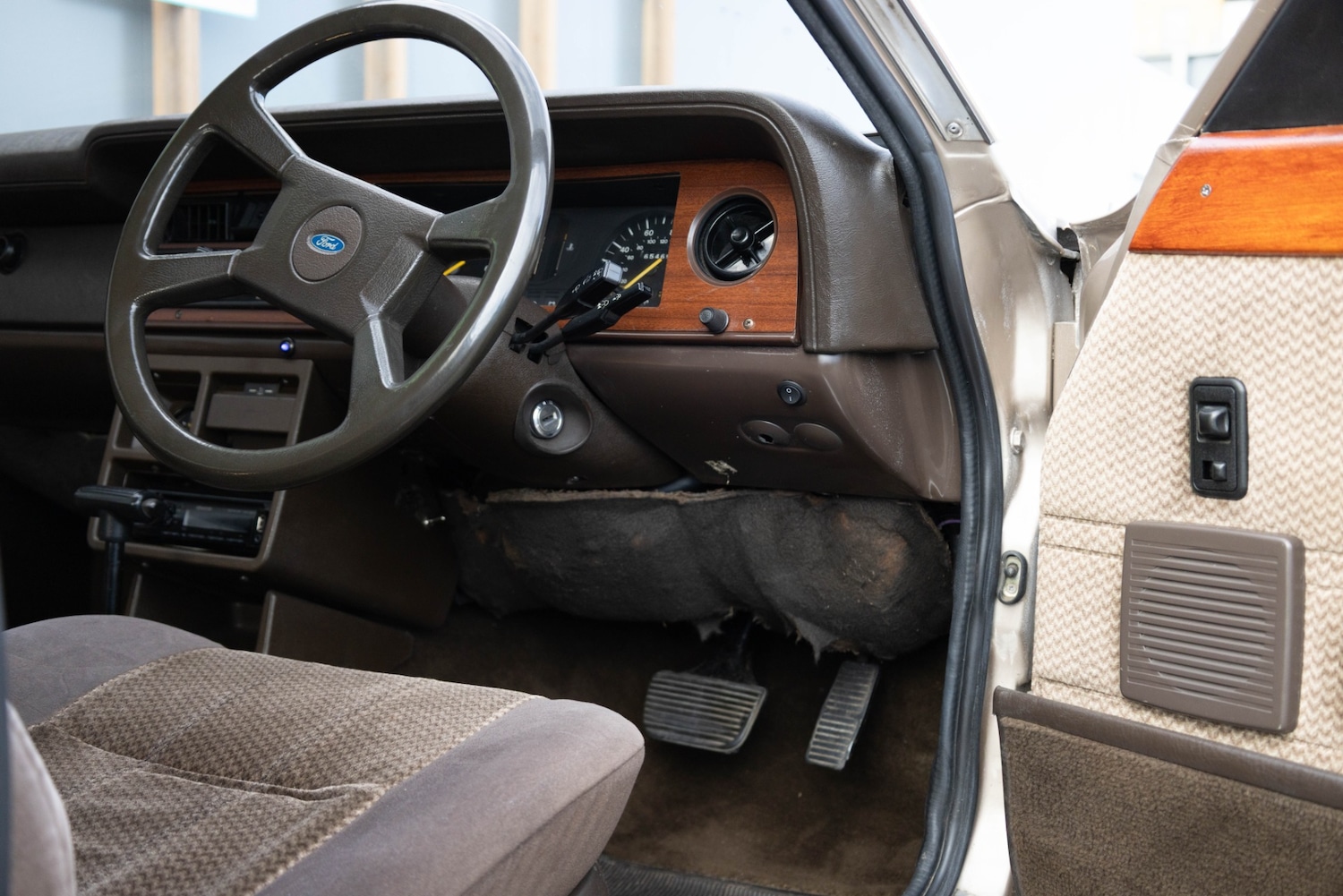 Used Ford Cortina 1982 for sale - 77578809: Photo 12