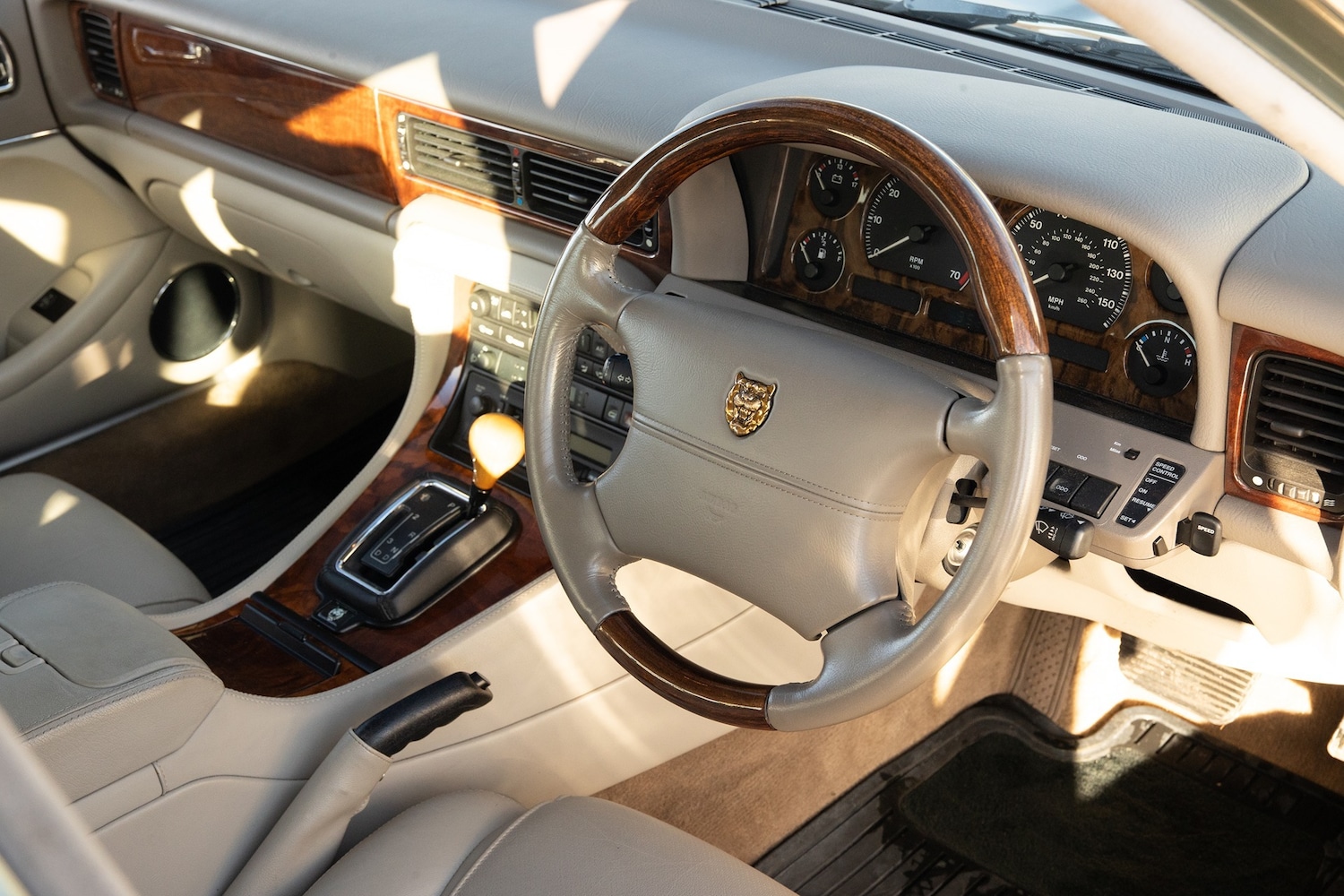 Used Jaguar XJ 1997 for sale - 77272279: Photo 19