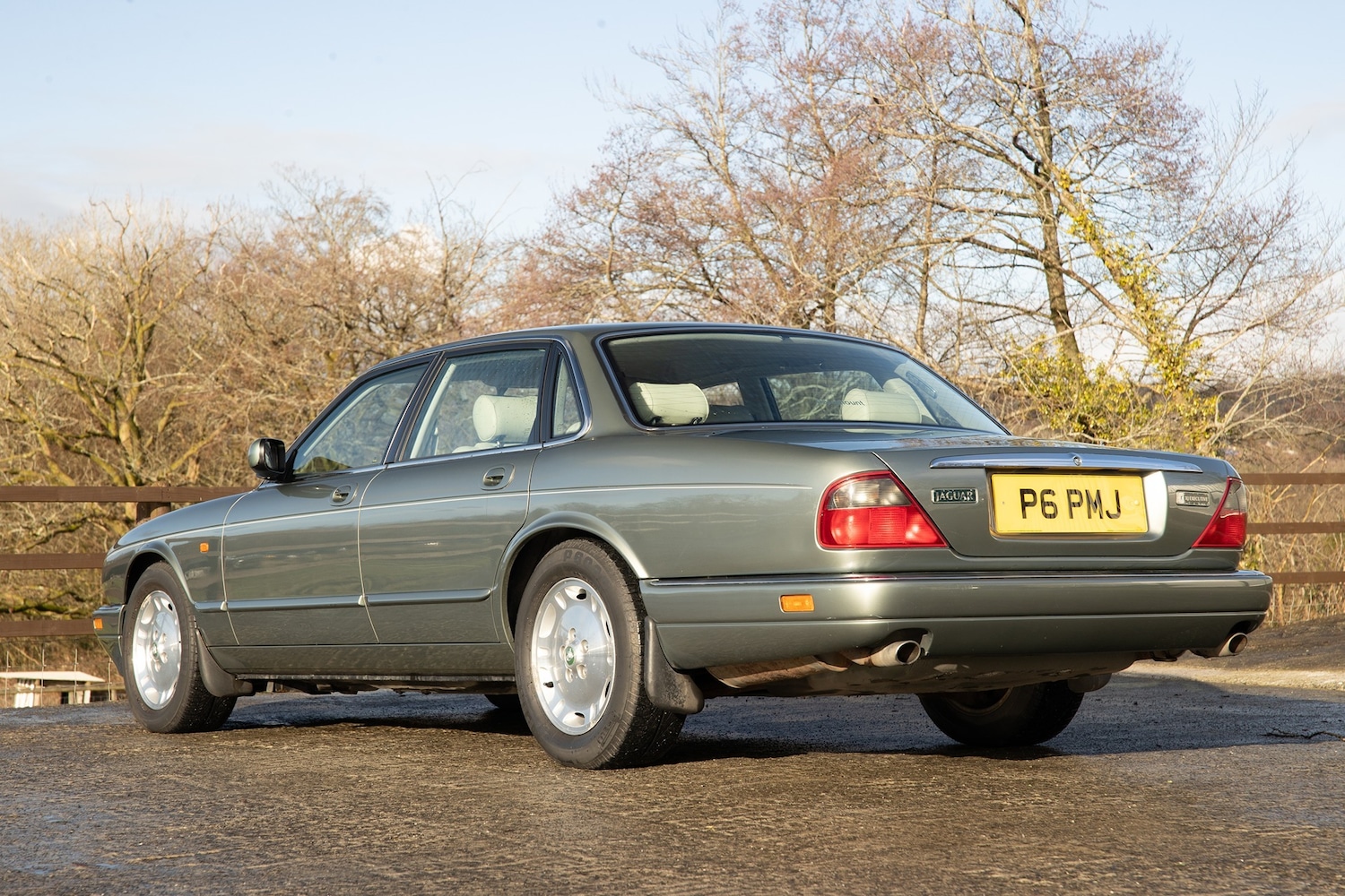 Used Jaguar XJ 1997 for sale - 77272279: Photo 4
