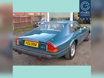 Used Jaguar XJS 1980 for sale - 75968399: Photo