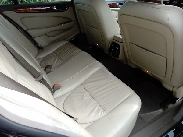 Used Jaguar XJ 2008 for sale - 76232698: Photo 13