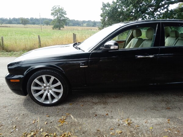 Used Jaguar XJ 2008 for sale - 76232698: Photo 8