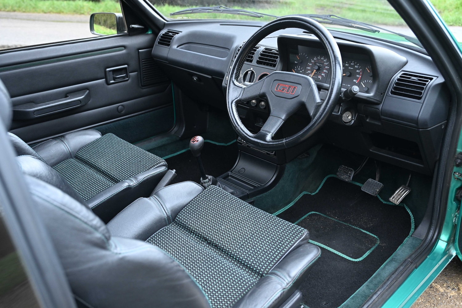 Used Peugeot 205 1992 for sale - 77567668: Photo 13