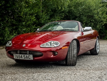 Used Jaguar XK8 1999 for sale - 75982520: Photo 2