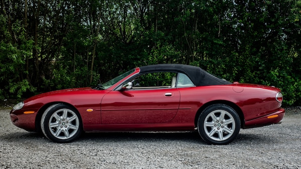 Used Jaguar XK8 1999 for sale - 75982520: Photo 5