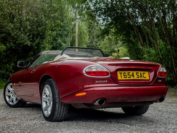 Used Jaguar XK8 1999 for sale - 75982520: Photo 7
