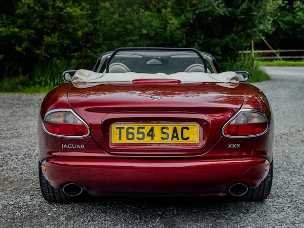 Used Jaguar XK8 1999 for sale - 75982520: Photo 8