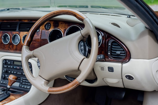 Used Jaguar XK8 1999 for sale - 75982520: Photo 9
