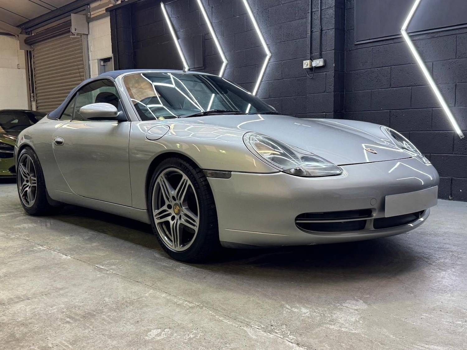 Used Porsche 911 1998 for sale - 76476343: Photo 4