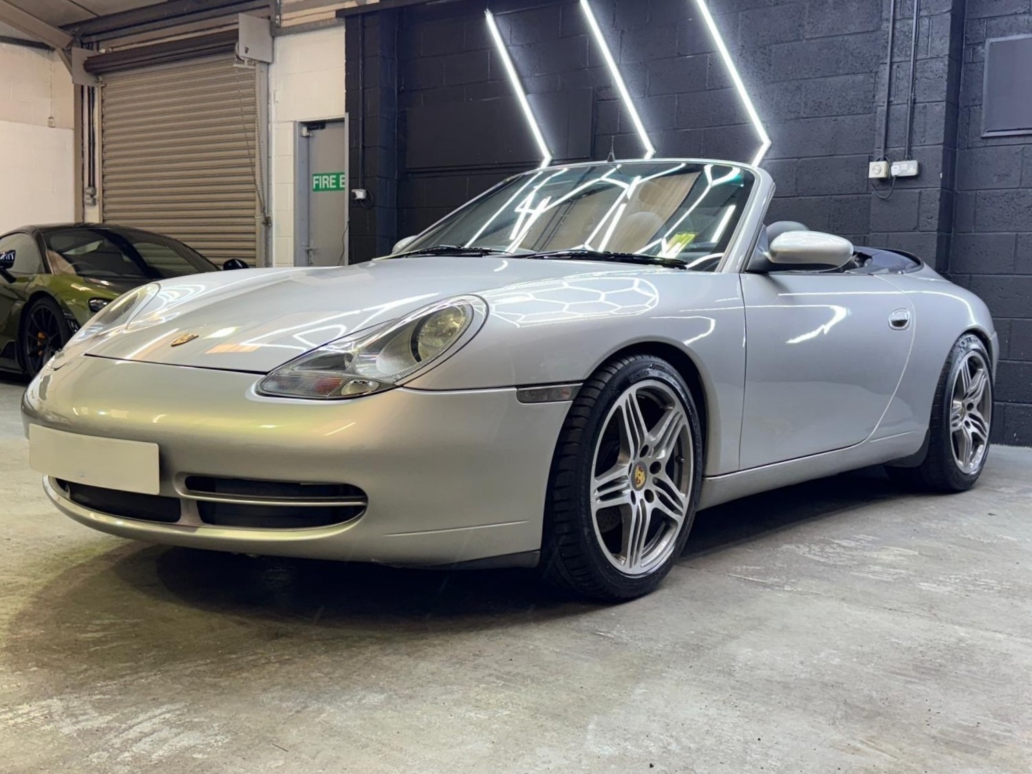 Used Porsche 911 1998 for sale - 76476343: Photo 7