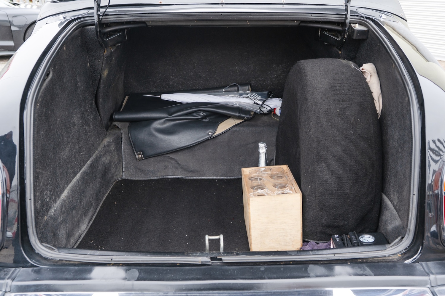 Used Daimler Limousine 1988 for sale - 76490897: Photo 16