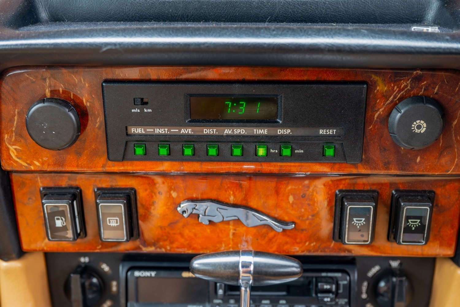 Used Jaguar XJ 1985 for sale - 77271623: Photo 22