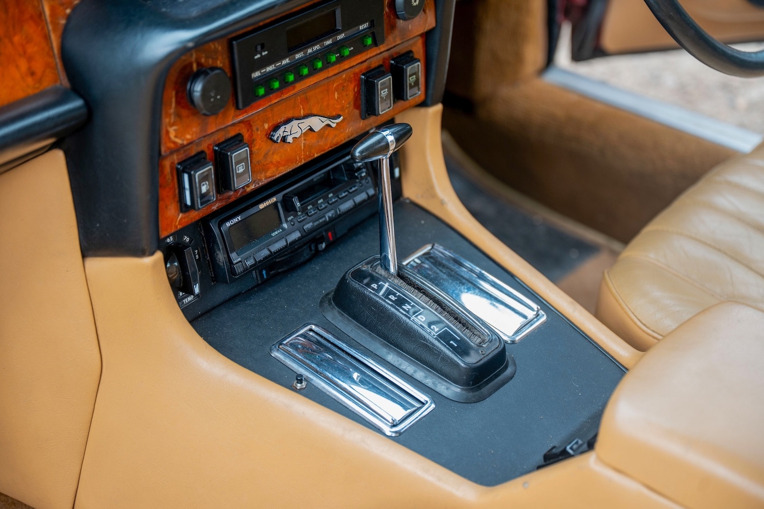 Used Jaguar XJ 1985 for sale - 77271623: Photo 24