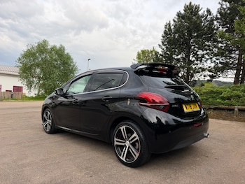 Used Peugeot 208 2018 for sale - 78508542: Photo