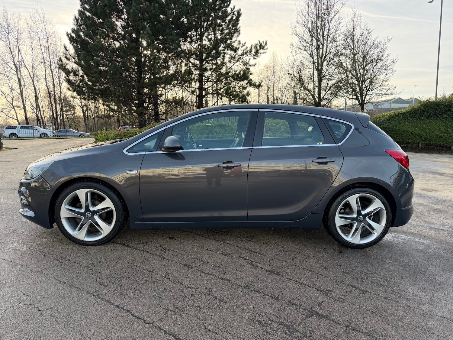 Used Vauxhall Astra 2015 for sale - 77812943: Photo 3