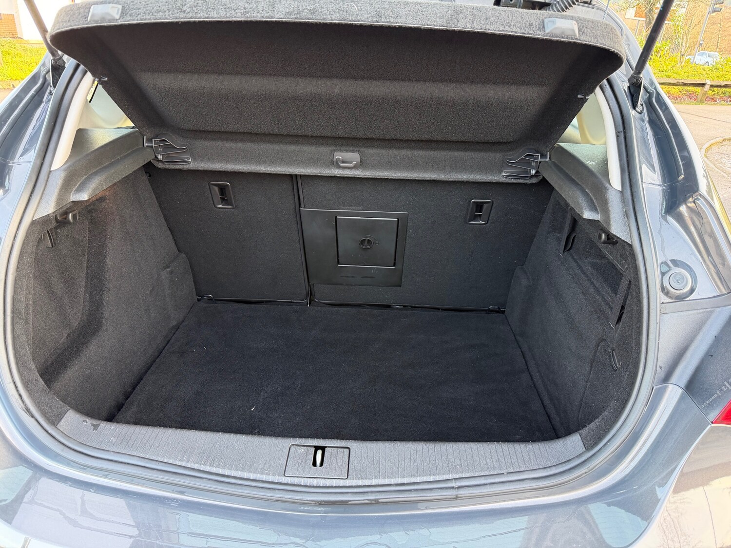 Used Vauxhall Astra 2015 for sale - 77812943: Photo 9