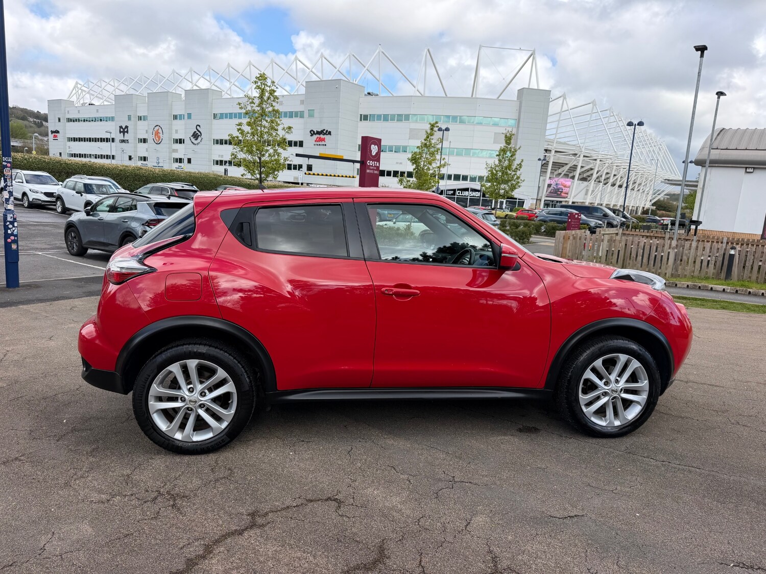 Used Nissan Juke 2014 for sale - 78218627: Photo 7