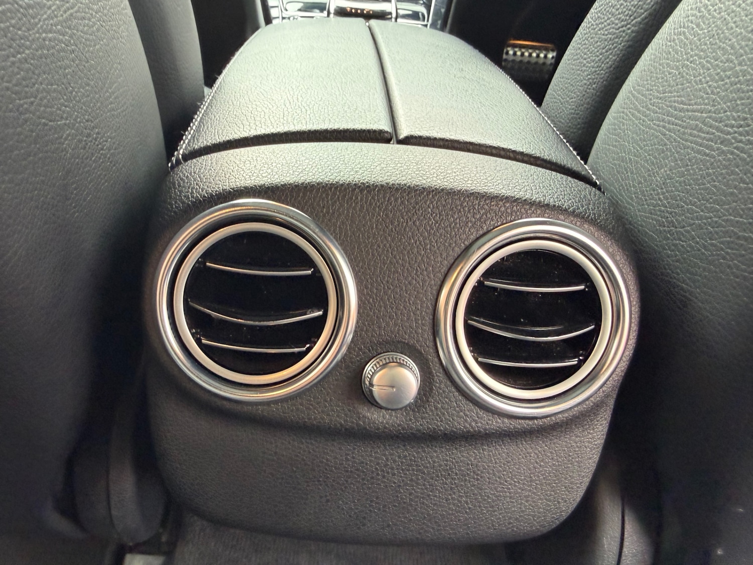 Used Mercedes-Benz C Class 2015 for sale - 77844621: Photo 21