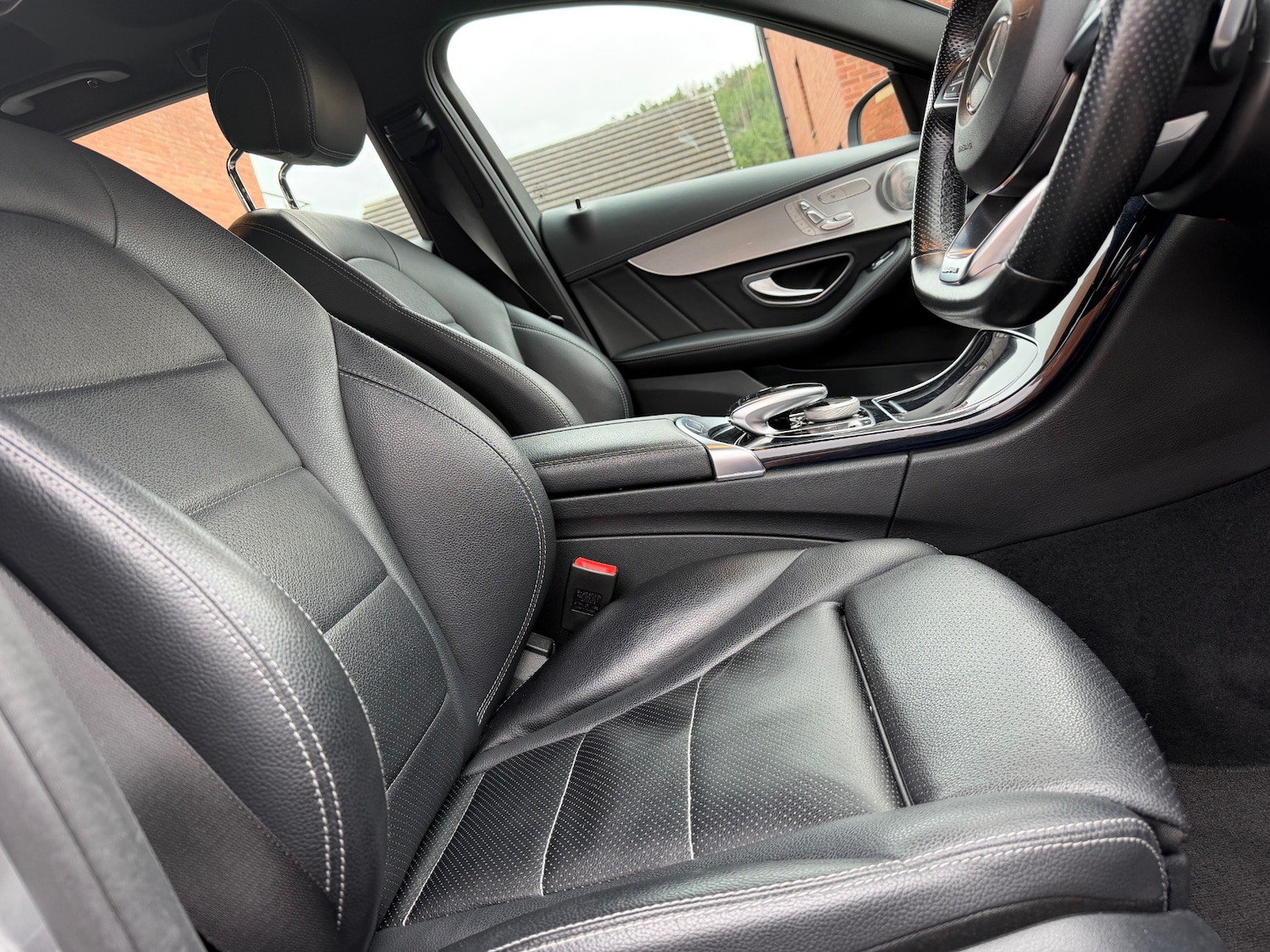 Used Mercedes-Benz C Class 2015 for sale - 77844621: Photo 25