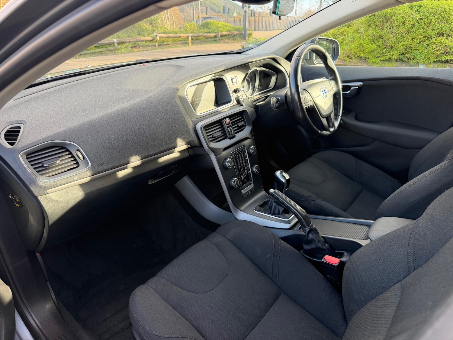 Used Volvo V40 2014 for sale - 77833625: Photo 10