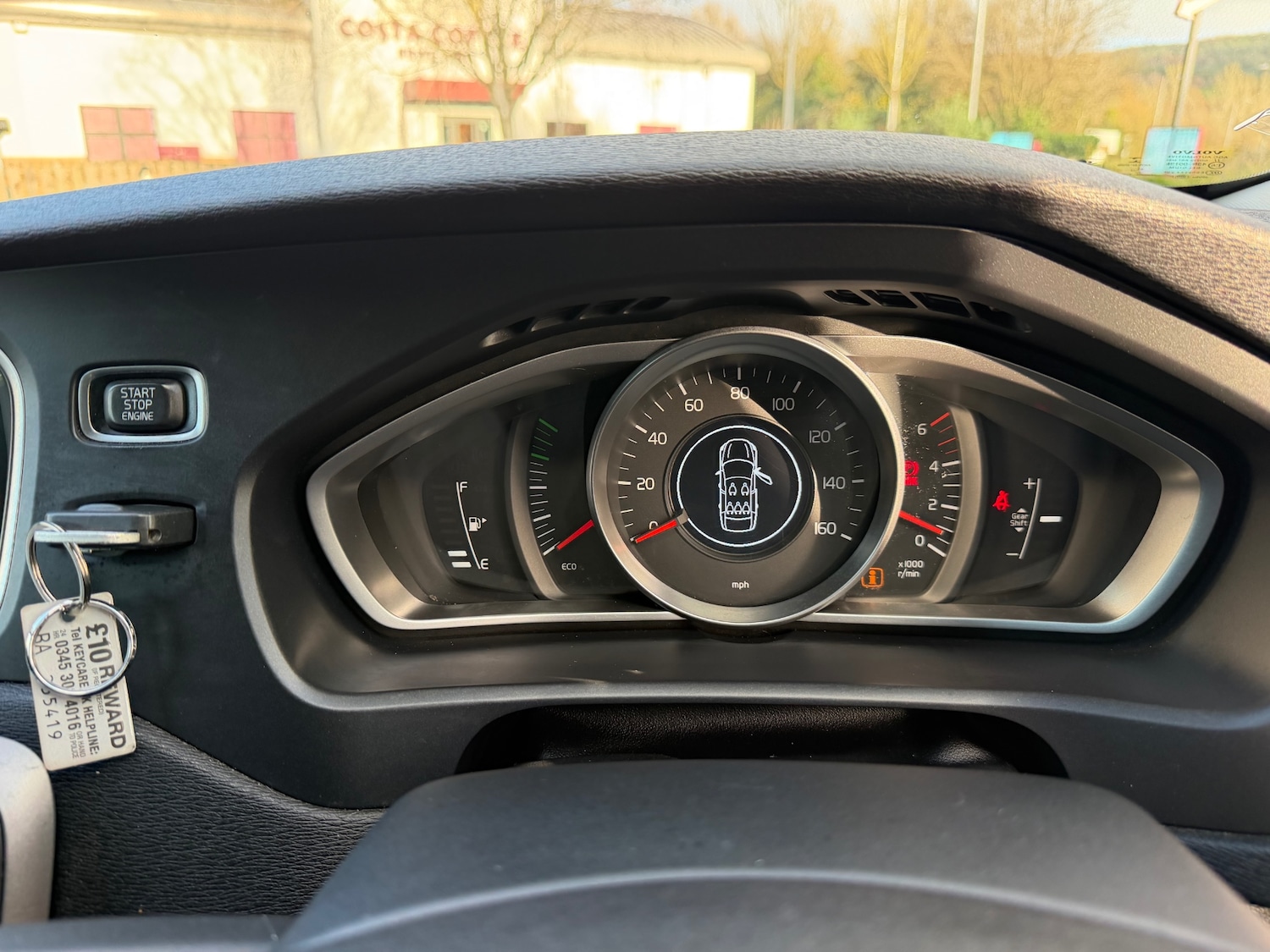 Used Volvo V40 2014 for sale - 77833625: Photo 7