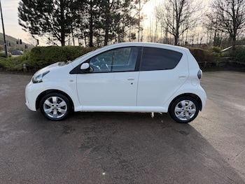 Used Toyota AYGO 2013 for sale - 78294353: Photo