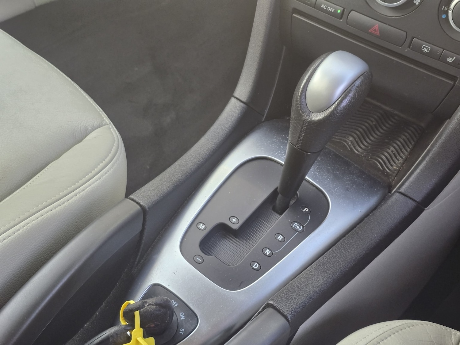 Used Saab 9-3 2009 for sale - 76058205: Photo 10