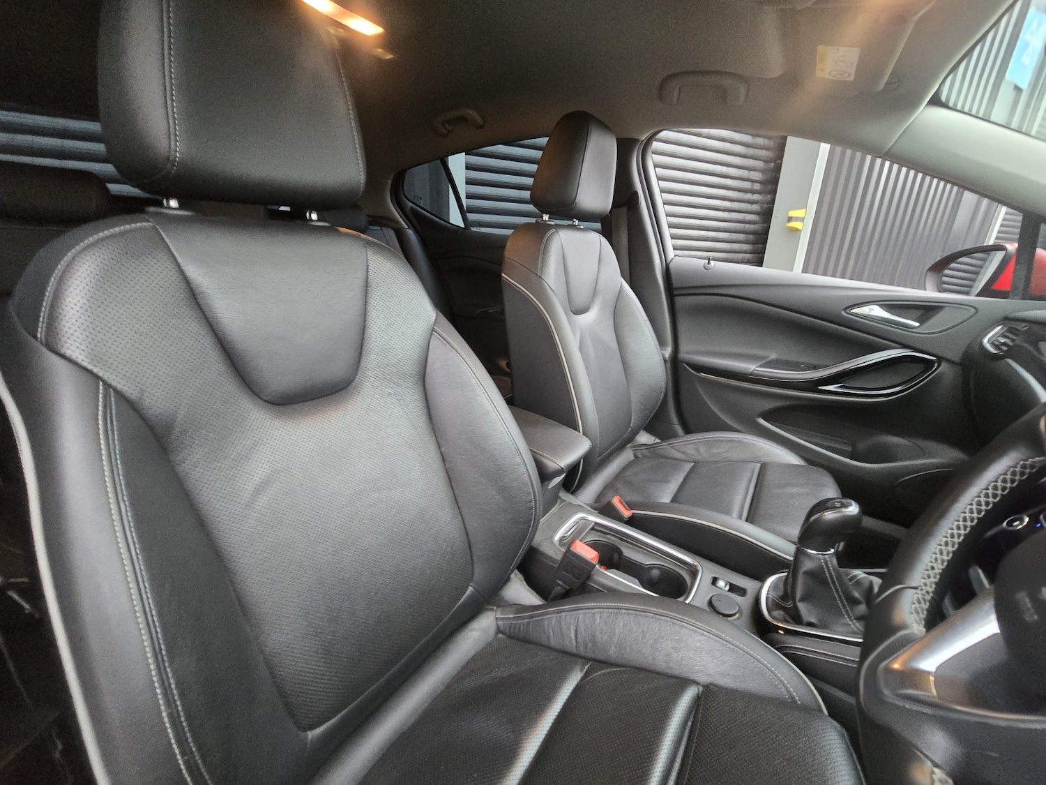 Used Vauxhall Astra 2016 for sale - 76559931: Photo 4