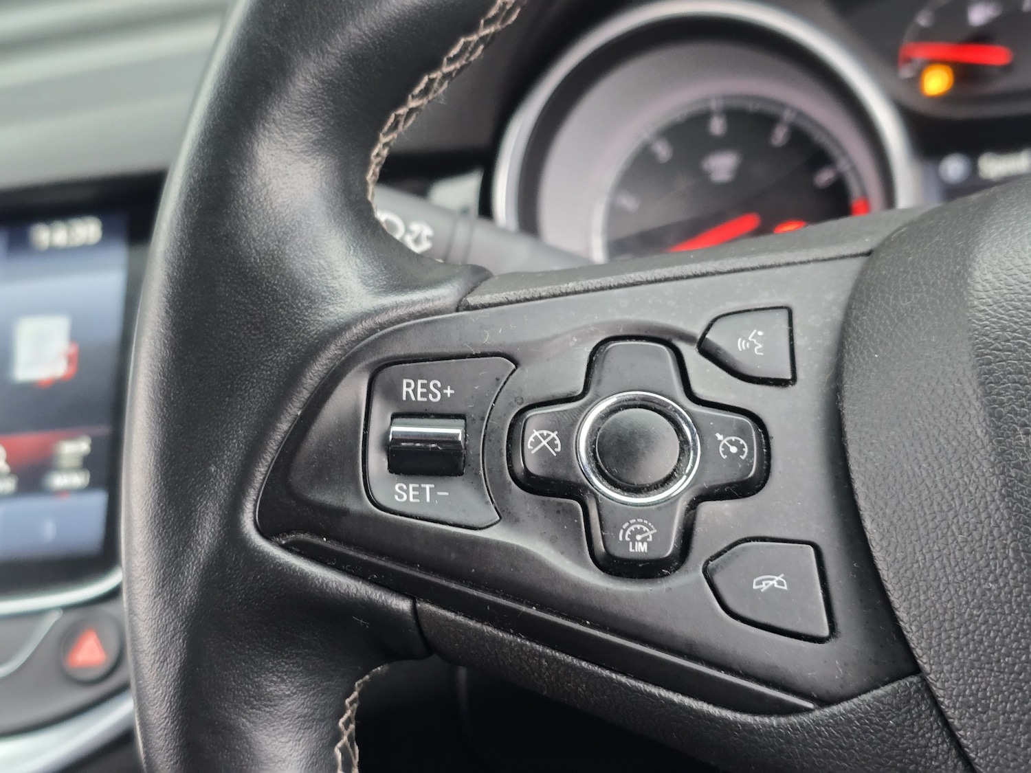 Used Vauxhall Astra 2016 for sale - 76559931: Photo 9