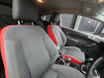 Used Ford Fiesta 2013 for sale - 77357328: Photo