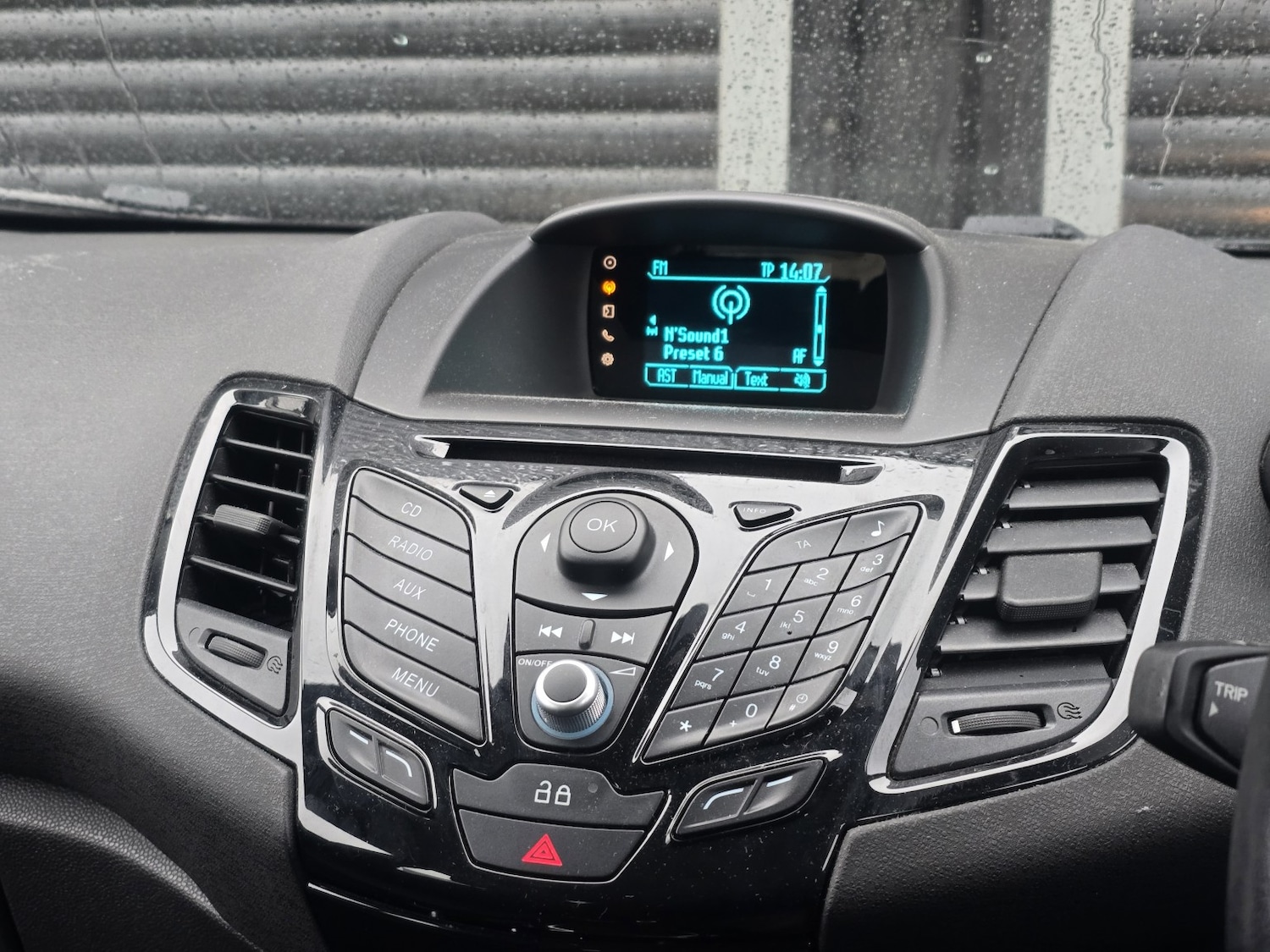 Used Ford Fiesta 2014 for sale - 76559890: Photo 13