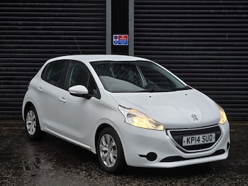 Used Peugeot 208 2014 for sale - 77508524: Photo