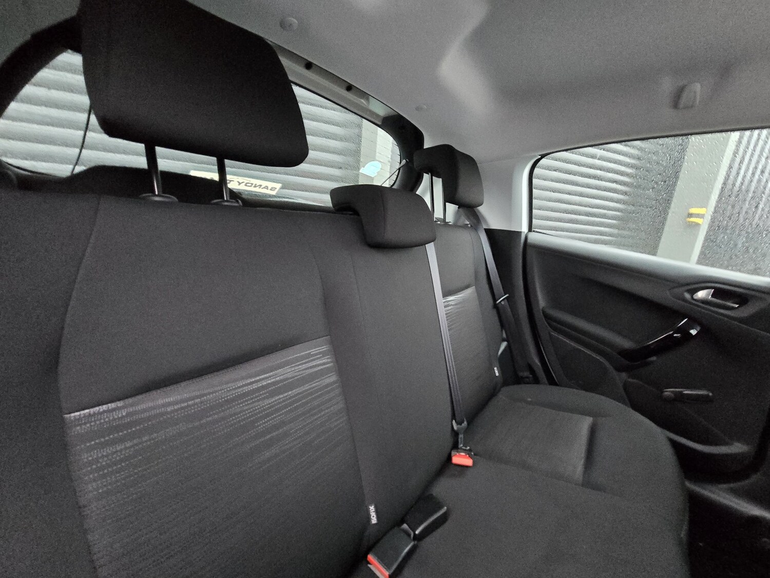 Used Peugeot 208 2014 for sale - 77973702: Photo 3