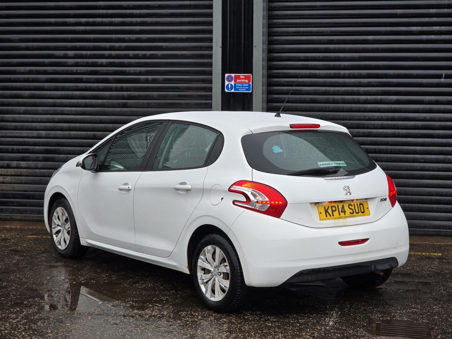 Used Peugeot 208 2014 for sale - 77973702: Photo 8