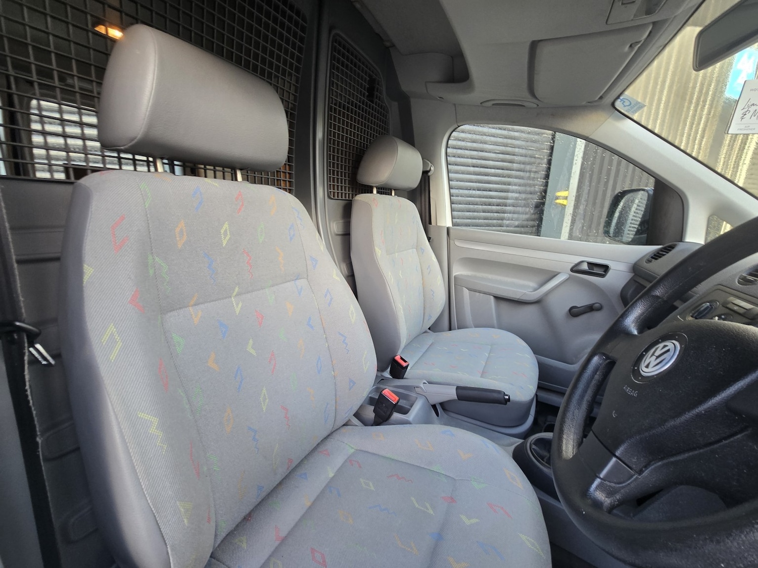 Used Volkswagen Caddy 2010 for sale - 76402187: Photo 2