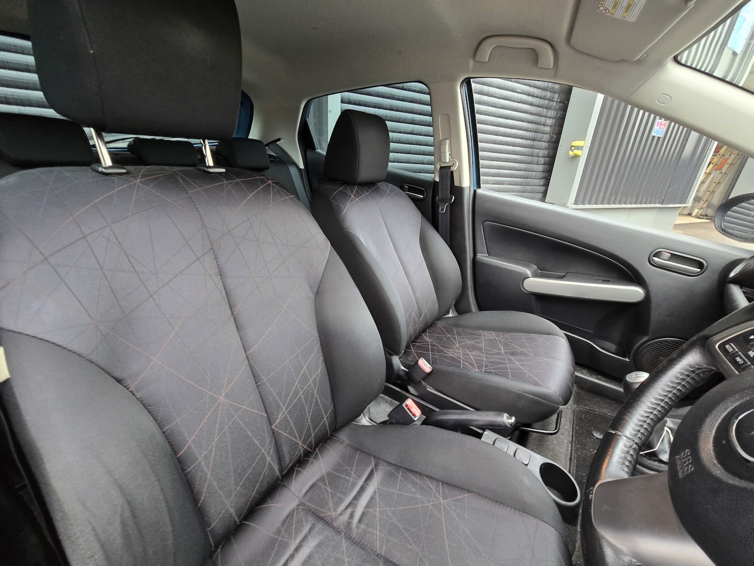 Used Mazda Mazda2 2013 for sale - 77656297: Photo 4