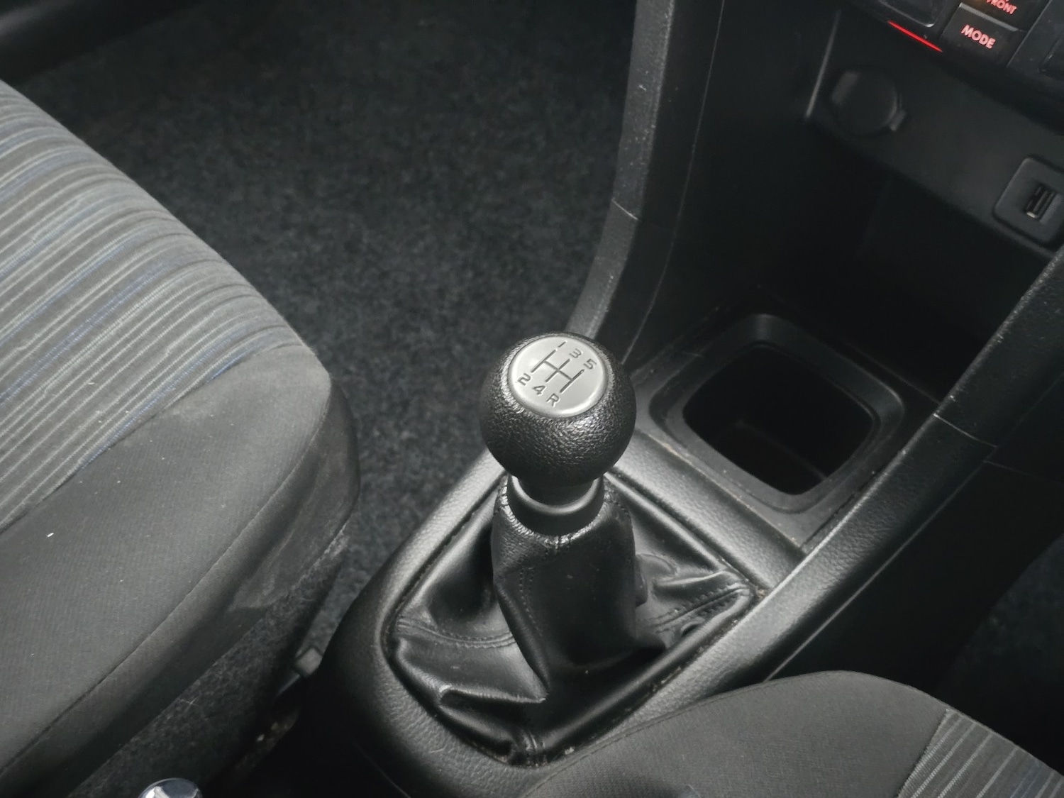 Used Suzuki Swift 2015 for sale - 76559887: Photo 13