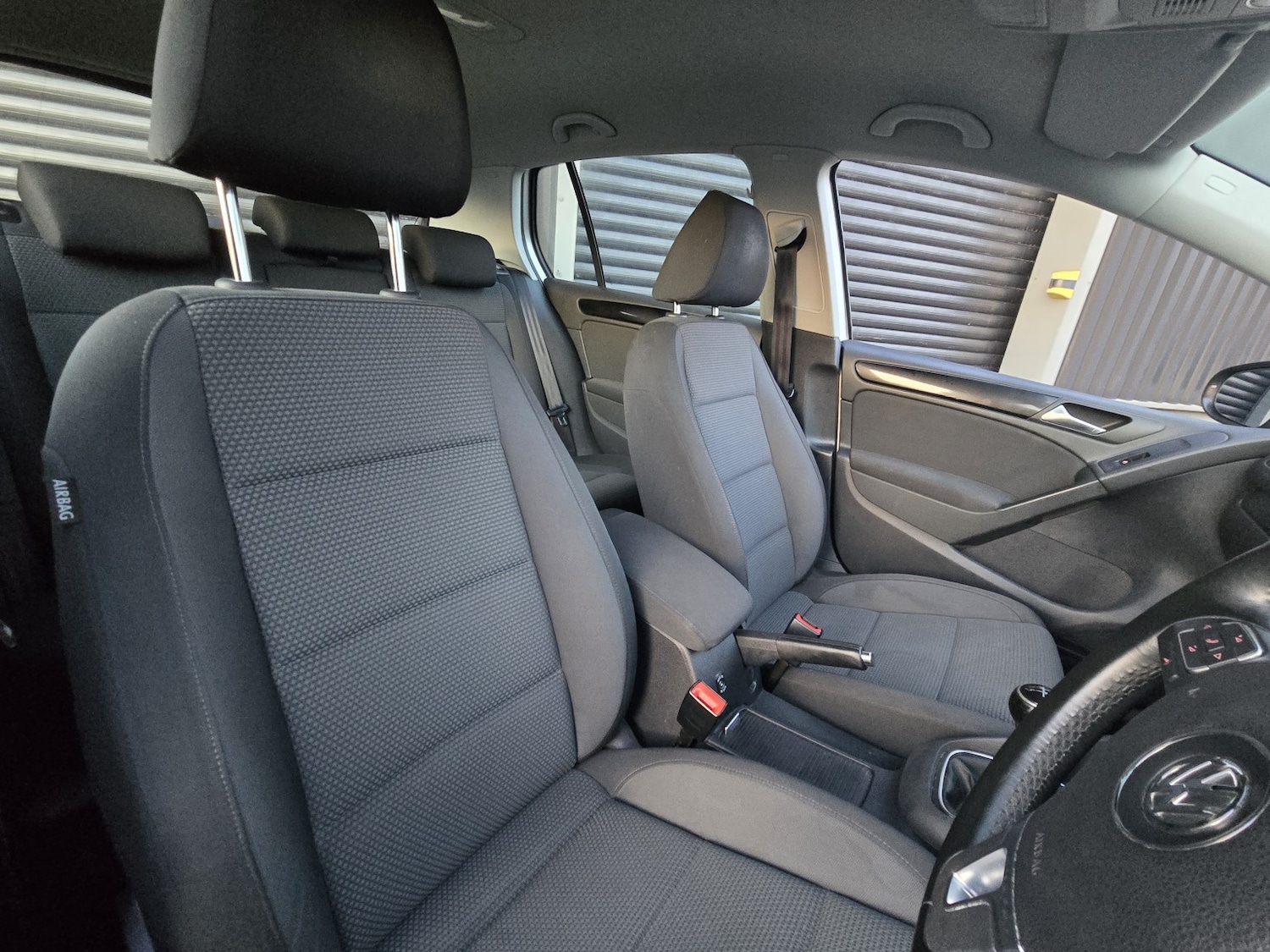 Used Volkswagen Golf 2011 for sale - 77822281: Photo 3