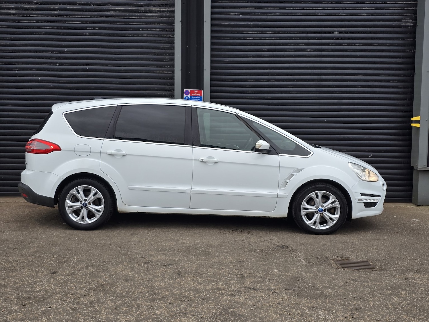 Used Ford S-Max 2014 for sale - 77851400: Photo 7