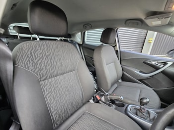 Used Vauxhall Astra 2014 for sale - 77508499: Photo